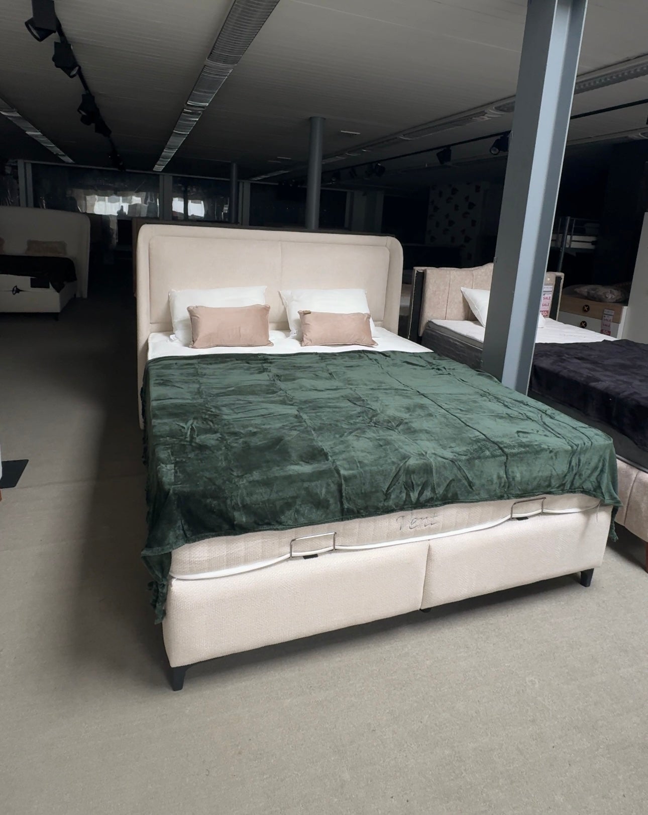 Venti Bed