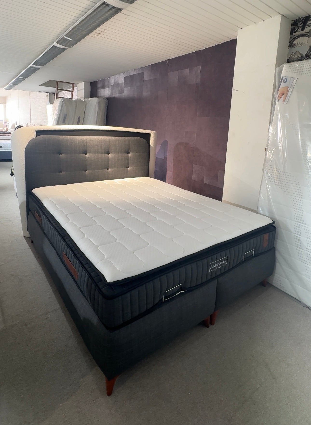 Ambassador Bed