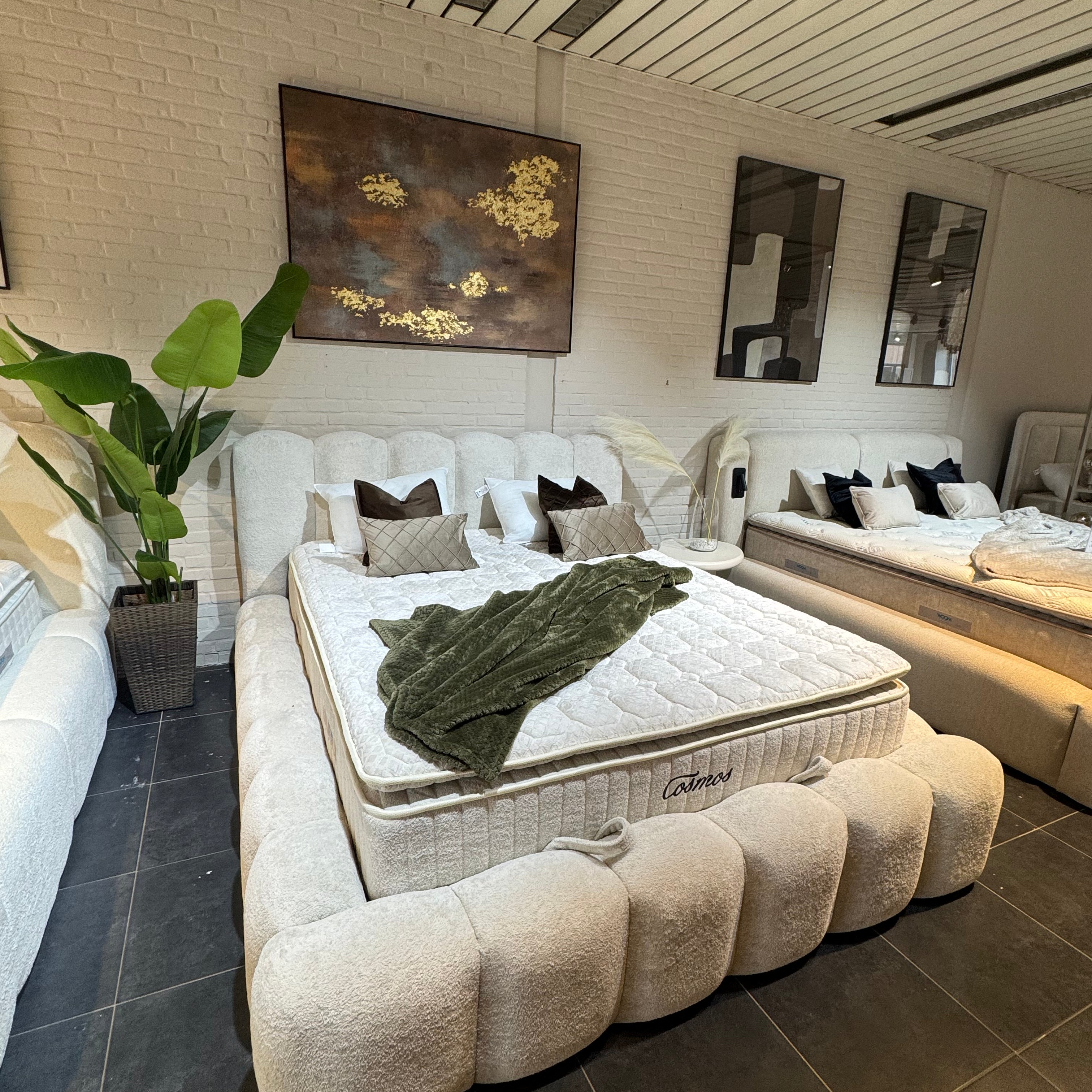 Tweepersoonsbed COSMOS met opbergruimte