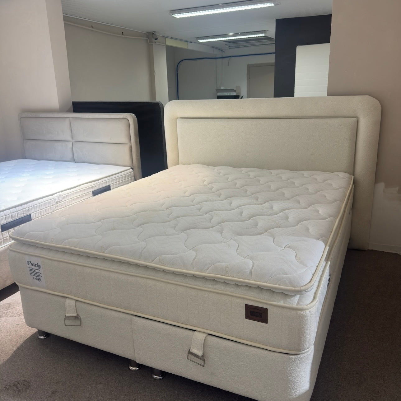 OUTLET | Bed PRESTIGE Set met Opbergruimte | 160-200 | LED