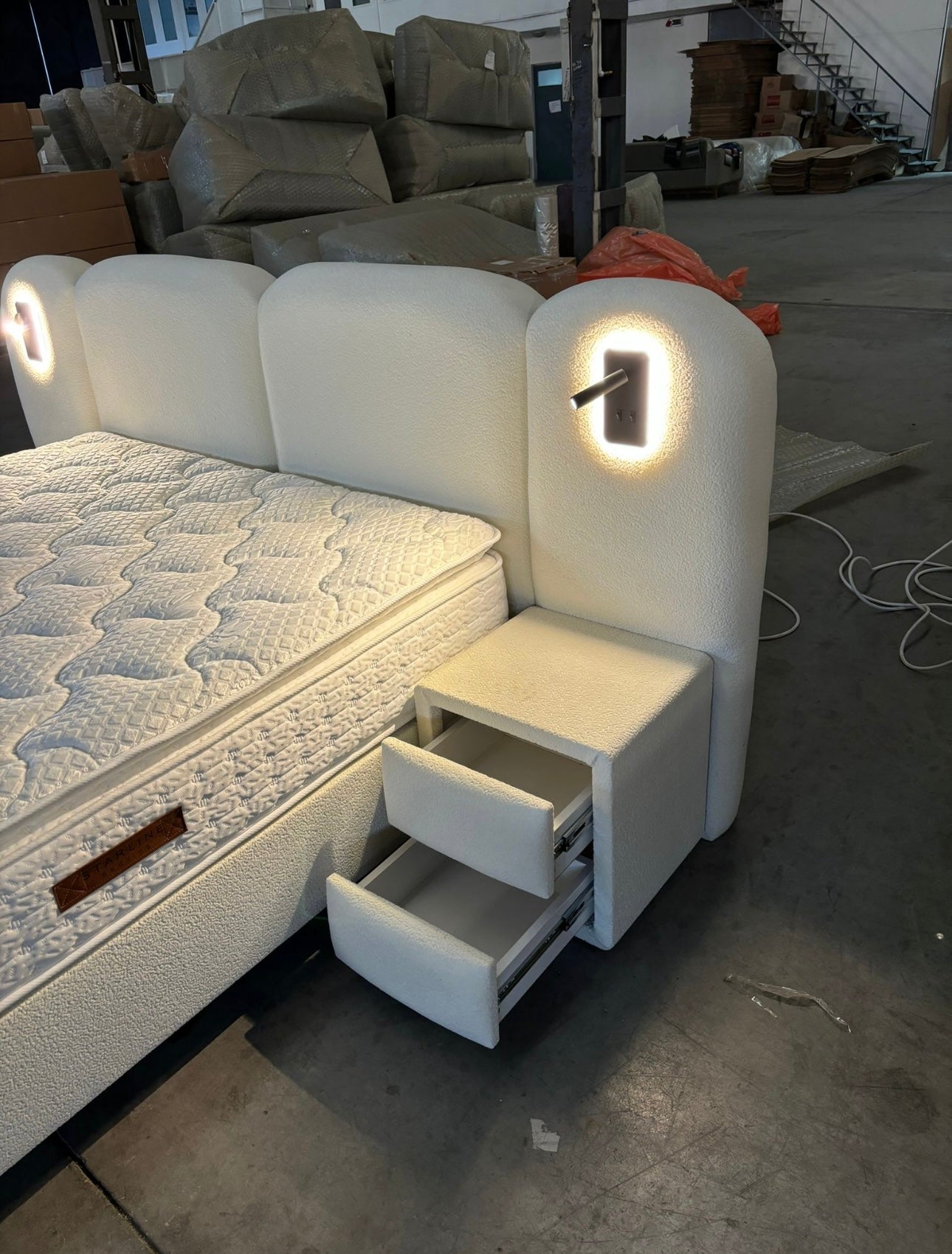 Bed Valerio - Stijlvol Rond Design met Ledverlichting