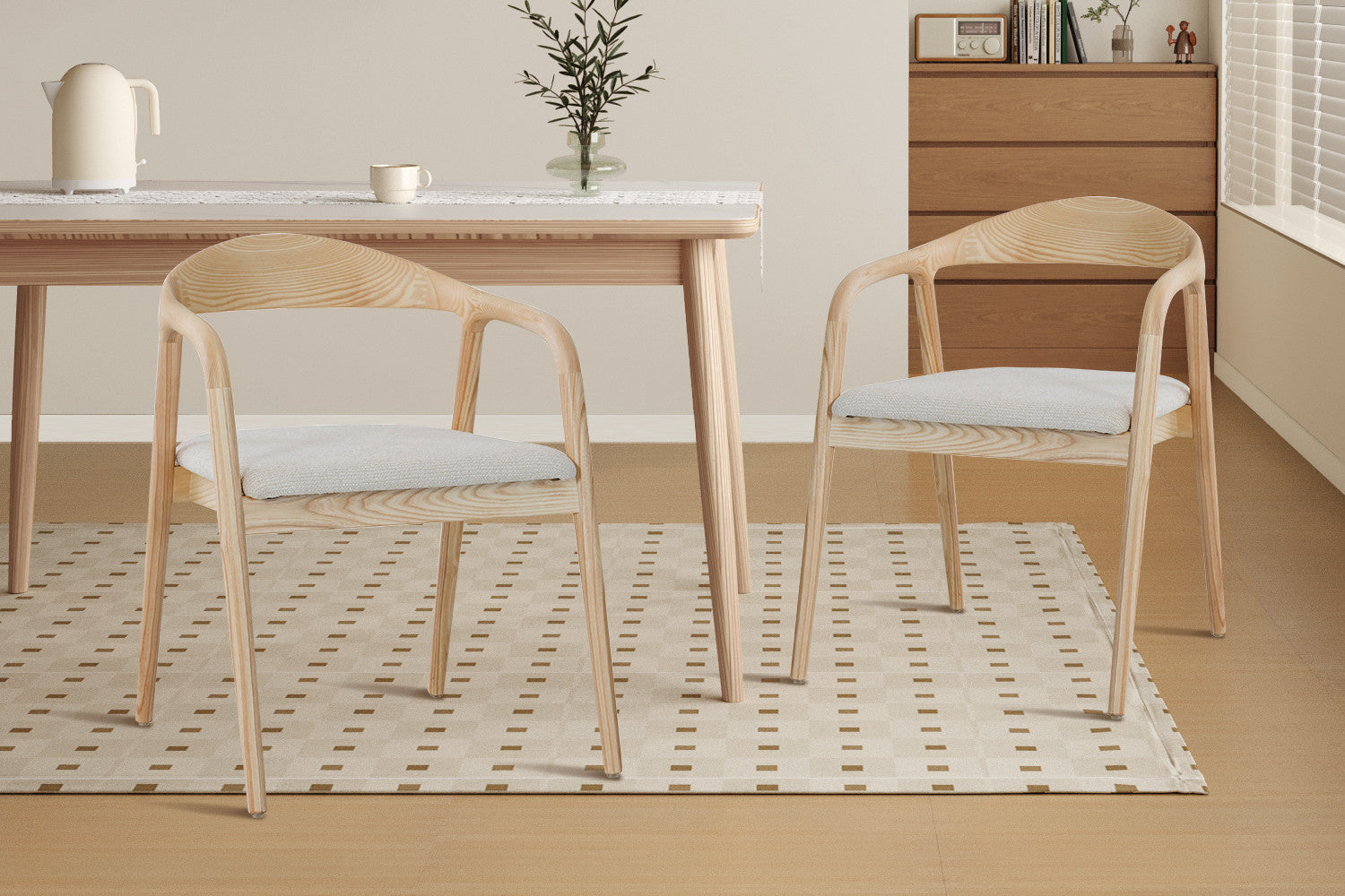 Stoel 'Claire' Essenhout Stof Ote Milan 103 Beige