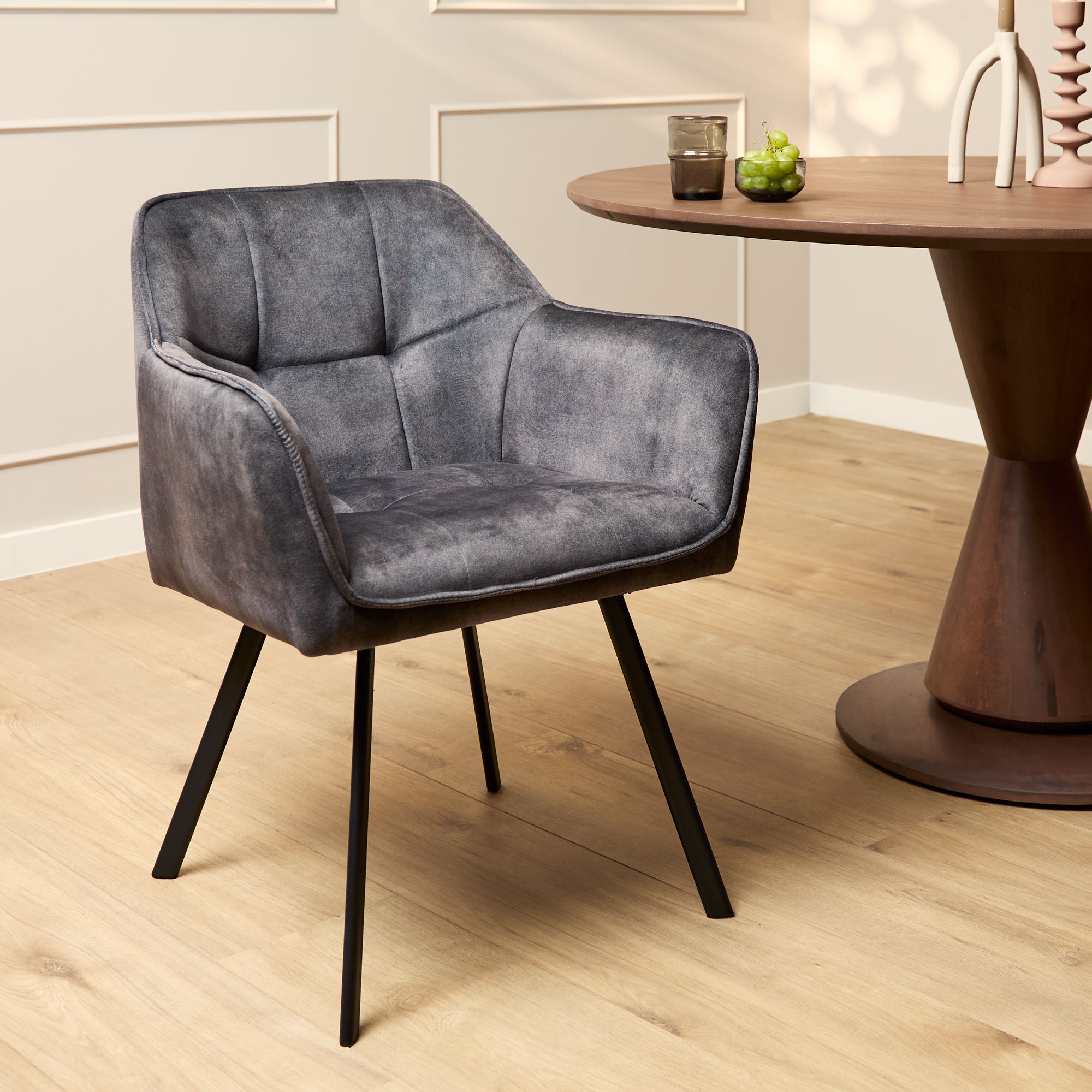 Eetkamerstoel Emma Velvet | Dark Grey | Met armleuning