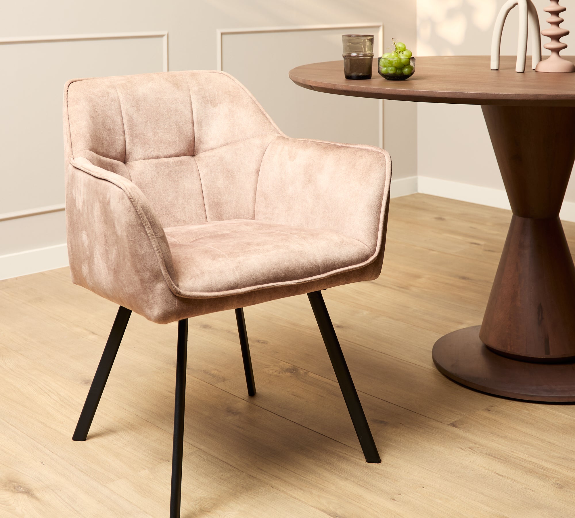 Eetkamerstoel Emma Velvet | Taupe | Met armleuning