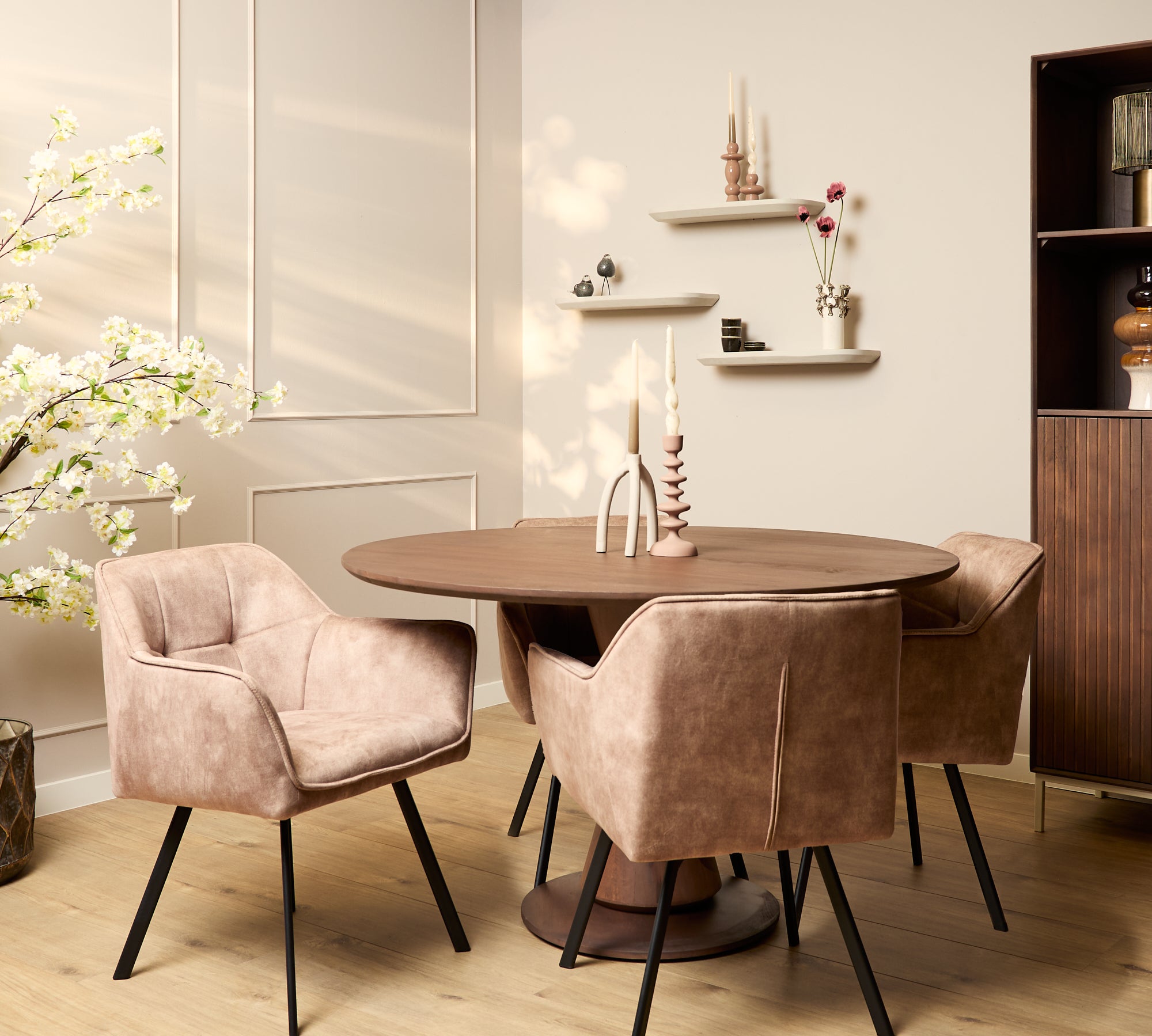 Eetkamerstoel Emma Velvet | Taupe | Met armleuning