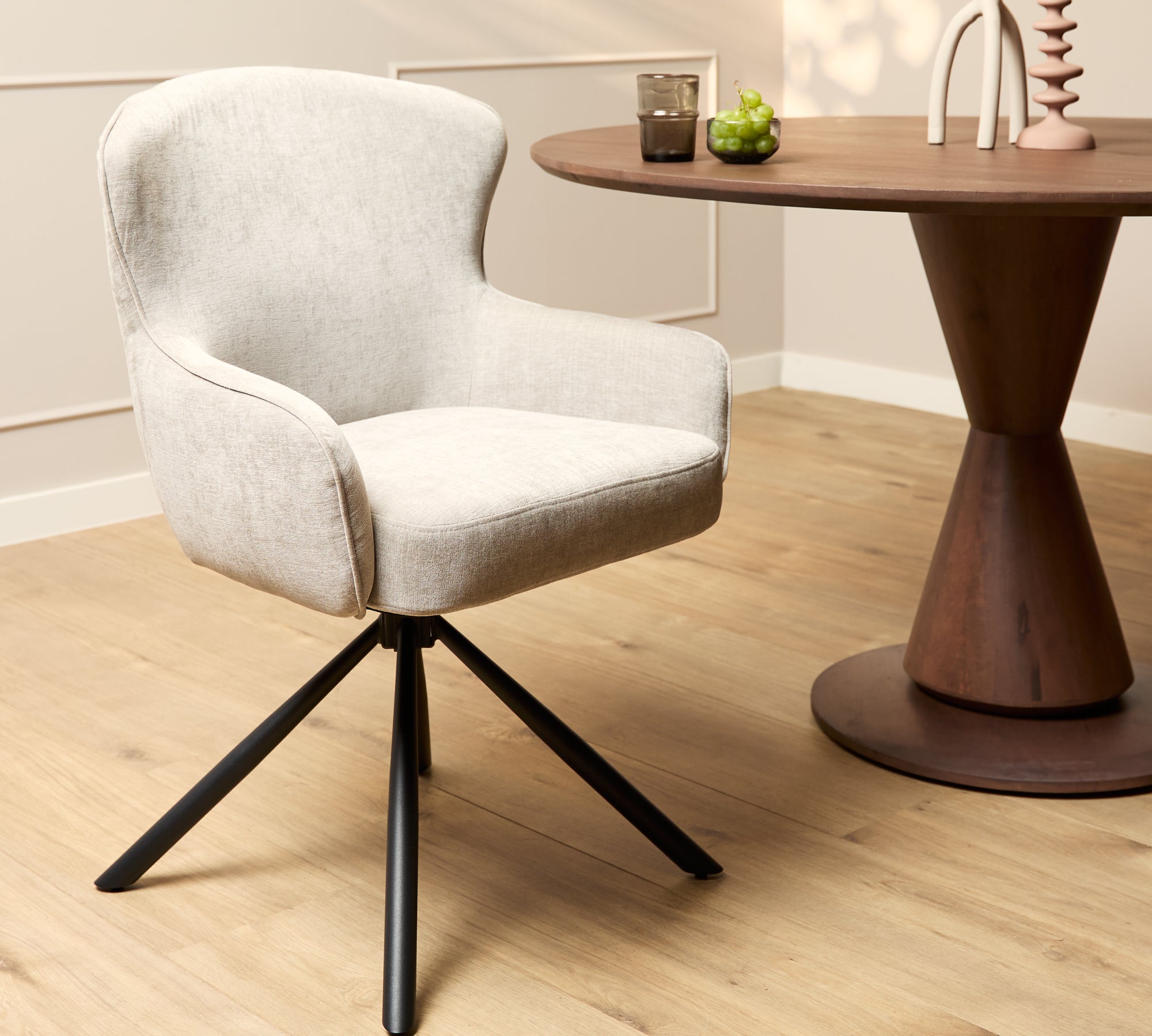 Eetkamerstoel Hanna | Beige | Met armleuning