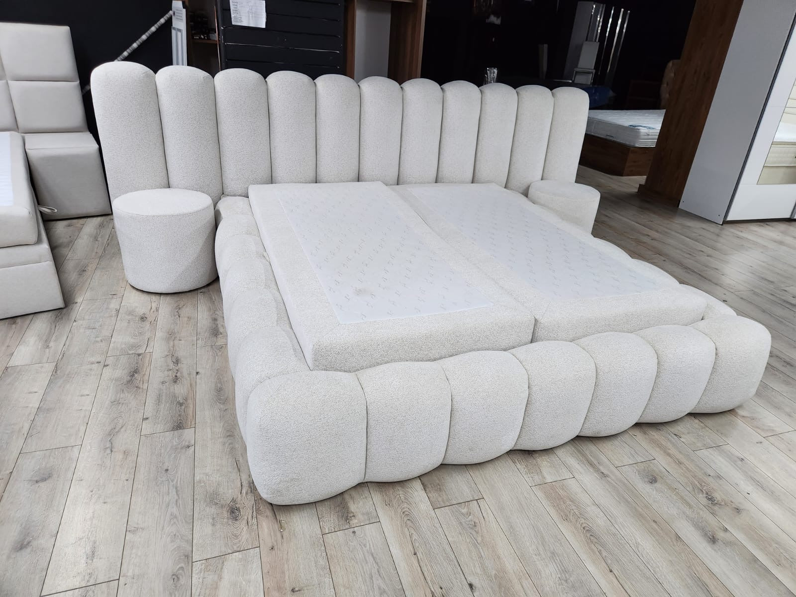 Bed Selina - Ronde Organische Vormgeving