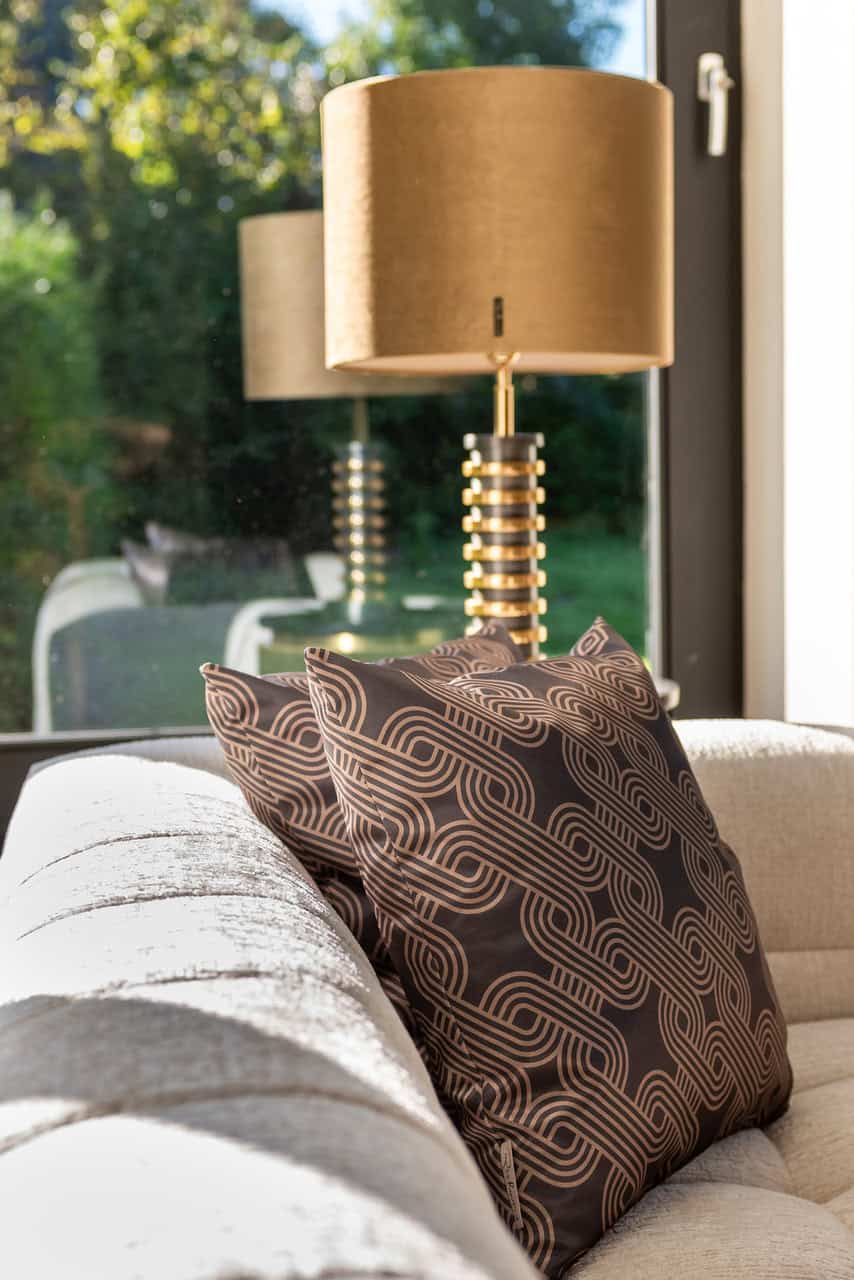 Kussen Meagan 50x50 (Monaco 23050 Chained Quadrant 75 - 8022 Twig)